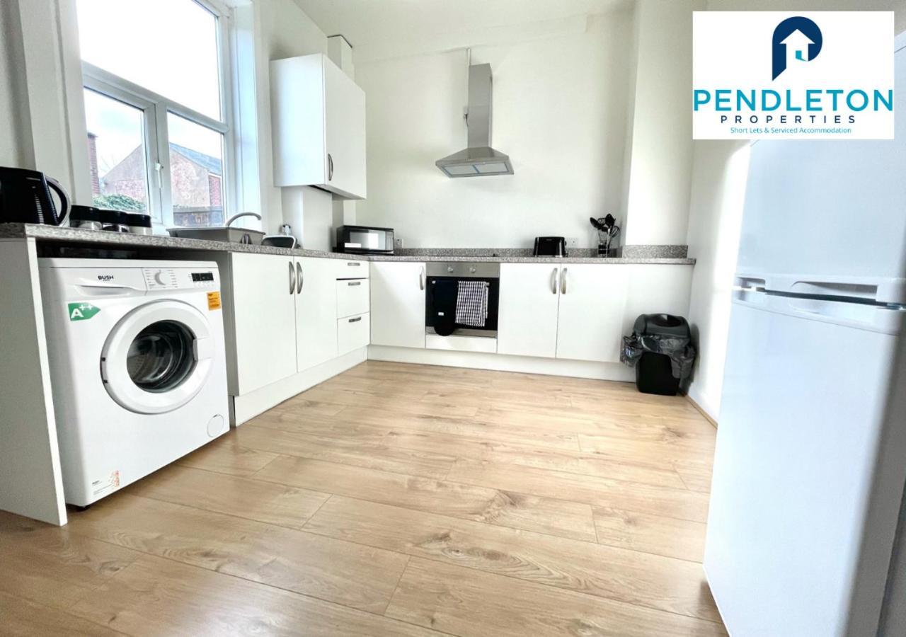 普雷斯顿Modern 3 Bed House With Free Parking And Wi-Fi别墅 外观 照片